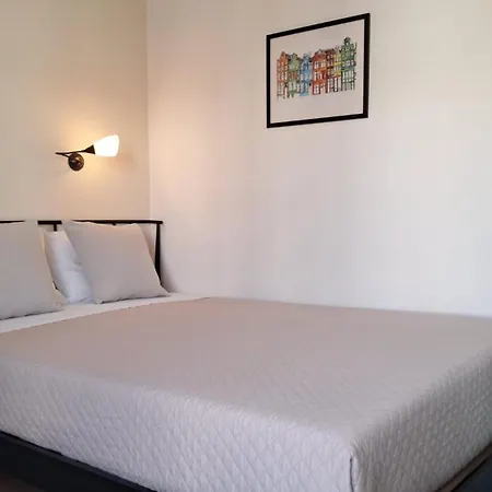 Hotel Brazzera Finikas  Buitenkant foto